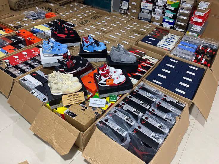 Nike & Jordan Sneakers - Image 4
