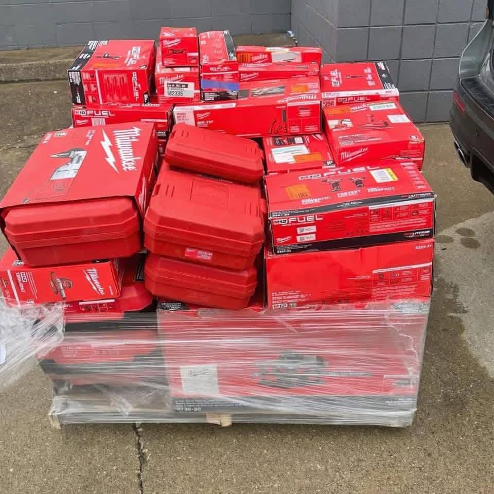 milwaukee-tool-pallets. Milwaukee Tool Pallets